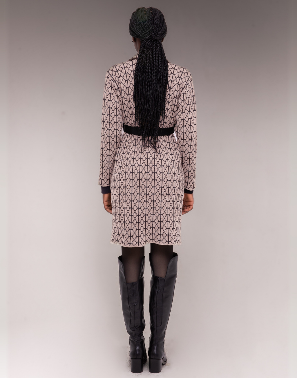 Trench Coat Mousse Geométrico Bege e Preta