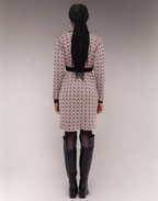 Trench Coat Mousse Geométrico Bege e Preta